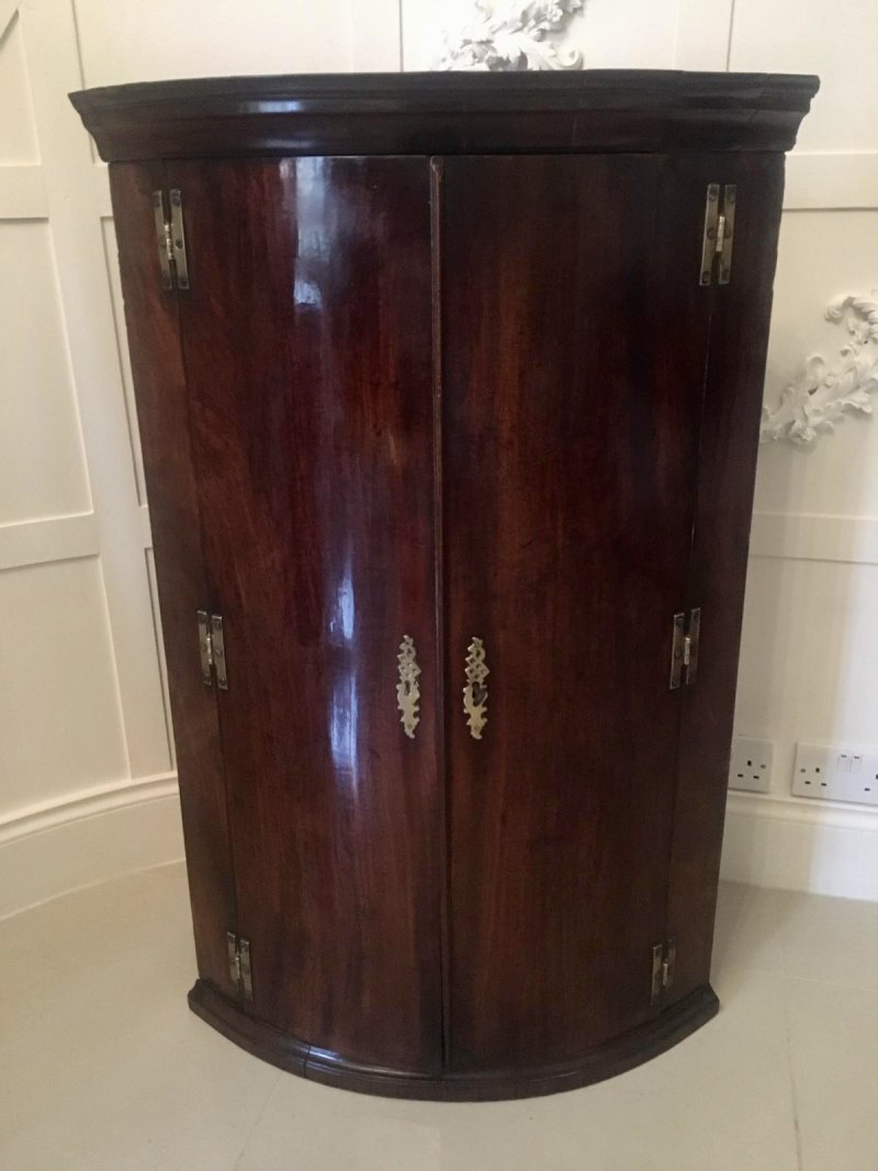 George III Mahogany Hanging Bow Front Corner Cabinet